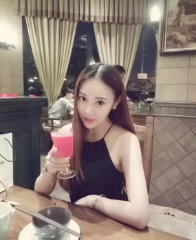 上海e奶台湾妹