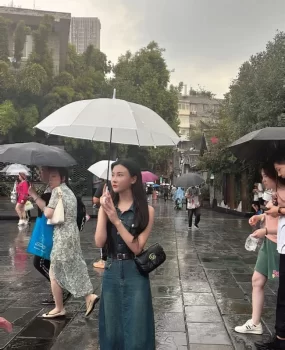 罗湖小妹（青儿）