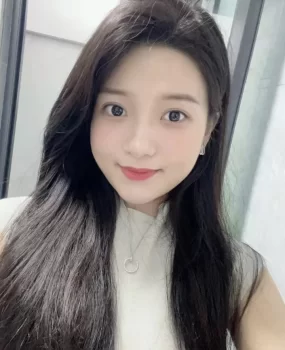 97年闷骚粉妹自带房兼职