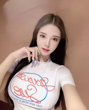 性感白嫩水多乖巧邻家妹妹兼职