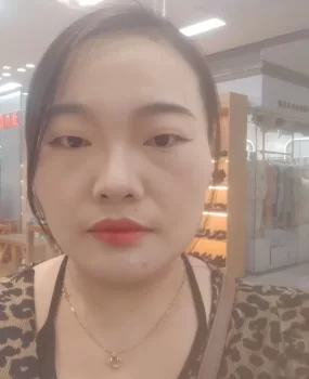 东莞塘厦夫妻交友可以3P得人妻