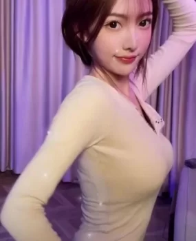 福田区纯骚货，外表清纯，骚起来抗不住