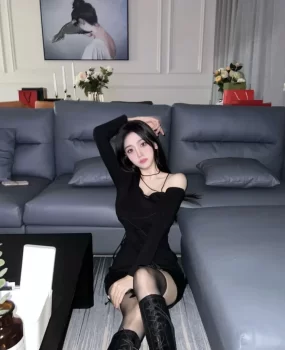 做销售的黑丝小姐姐那篇贴账号被封了