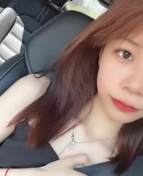 龙华00后妹子