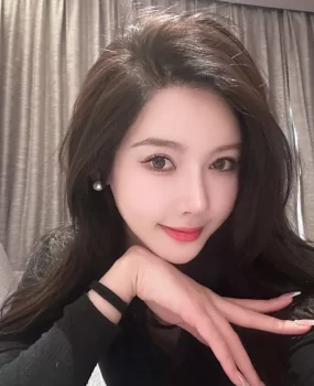 桂林象山美容院老板娘