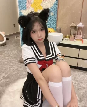 周末放松，一个自聊的兼职妹子