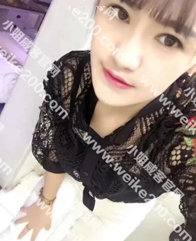 昆明女神小菲菲顶级三点粉嫩,,疯狂的向小洞进攻!