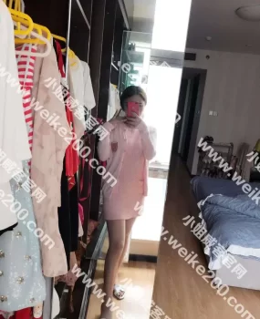 (宜宝)净身高169的97年高颜值嫩货,粉木耳大长腿完美技术流保健