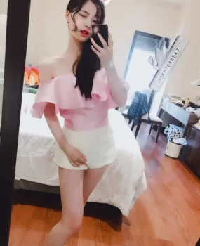 南山高端小姐姐喵小姐,高颜值,好身材,价格小贵