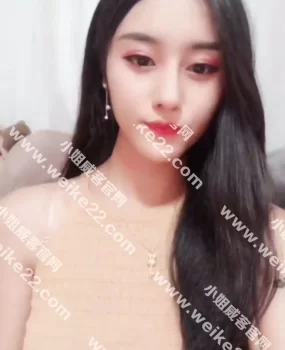 肉肉的巨乳小姐姐很舒适