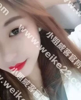 七女神强势回归，模特身材完美比例，长相甜美服务更加风骚