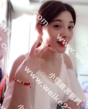 义乌香山路长的还不错的小姐姐
