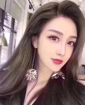 龙华汽车站 小姐姐上门