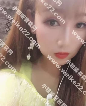 福永小月漂亮身材好不机车