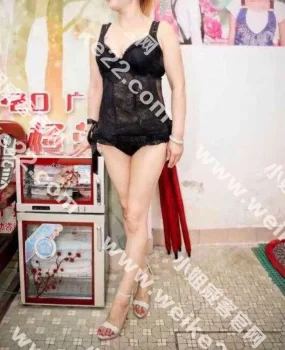 成熟性感风骚的美女，主要的价格合适