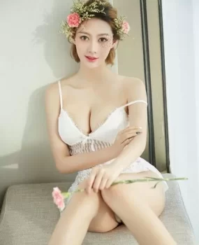 38C性感风骚精品妹妹,不容错过