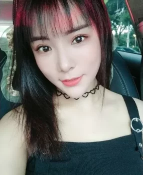 一个还不错的妹子