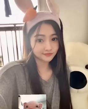 正值青春的妹子  各种活都可以做 认真