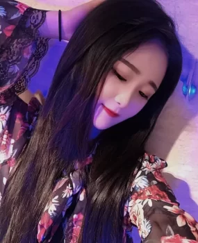 大学妹兼职    高颜值  三点粉  玩到腿软