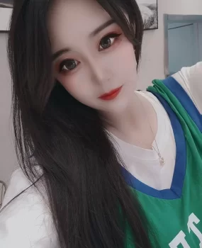 广东—深圳兼职小骚货、大劈叉 小劈叉 老树盘根 倒挂蜡 前背包 后背包 鬼子扛枪耍大刀