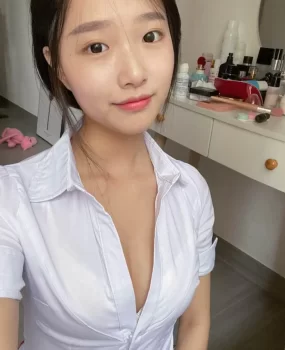 深圳极品兼职小妹 三点粉嫩