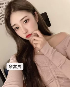 深圳爆草00年兼职学生妹，可野炮的兼职小妹