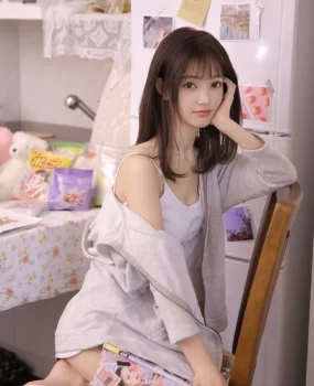 胸挺屁股翘,妹妹被cao出水