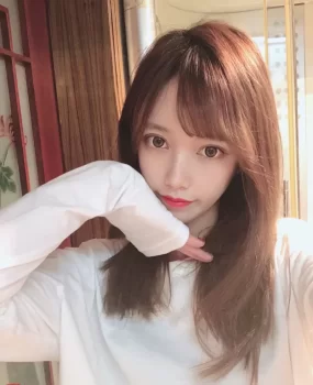 深圳南山区清纯小迷妹因为家里出事下海赚钱