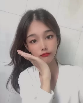 性情风流的小姑娘，口活特好，粉嫩