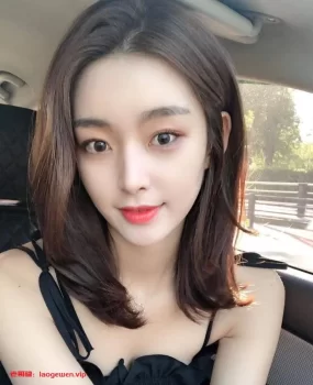 上海房东一双玉腿和一对大奶让你夜不能寐