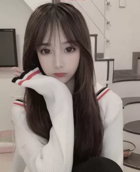 小野猫白丝跪舔吸精