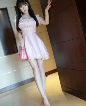 深圳极品吊带小淫妹的高级服务