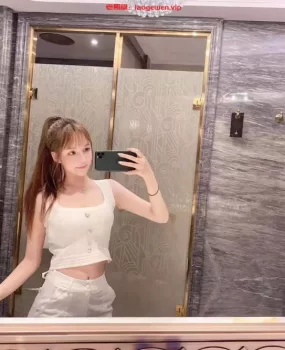 极品，S型火爆身材，粉红粉嫩，让您流连忘返