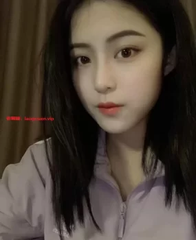 深圳南山奶茶妹   胸大腿长   口活超棒