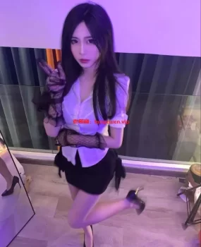 武汉疯狂骑驾输出清纯羞涩小妹 娇喘淫荡 嫩穴淫水泛滥