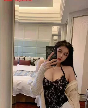 风骚兼职小姐姐