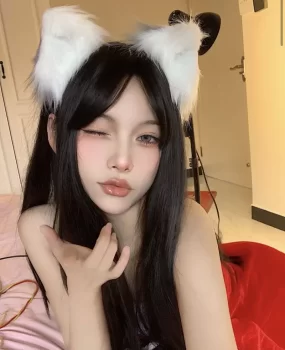 兼职妹妹白白嫩嫩水多多，真实口爆