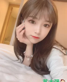 性感气质清纯美女兼职，在线等调教