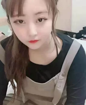 小嫩女
